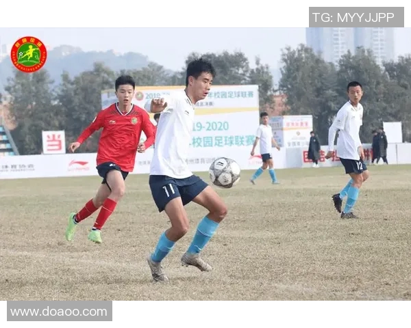 深圳足球队在总决赛中的灵活战术与表现分析